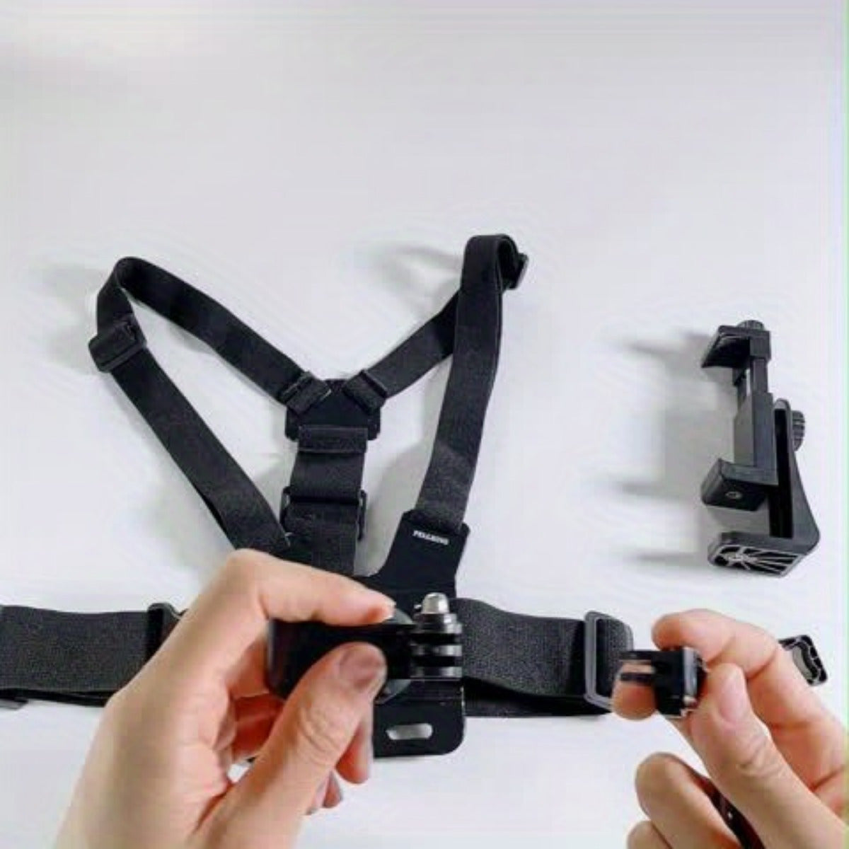 Adjustable Hands-Free Breast Belt for Comfortable Filming and Photography – Secure Phone Holder for Smartphones and Action Cameras