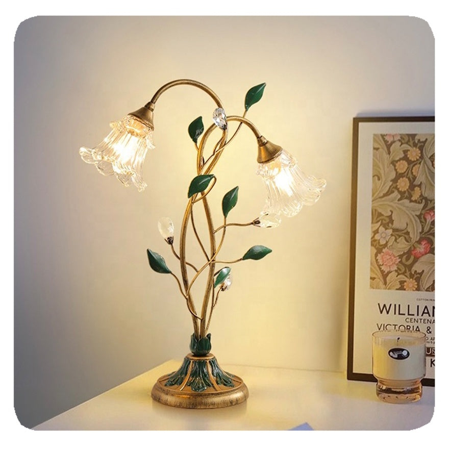 LuxePetals - French-Inspired Flower Table Lamp