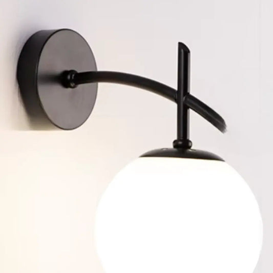 RoyalAura – Luxe Wall Lamp for Timeless Elegance