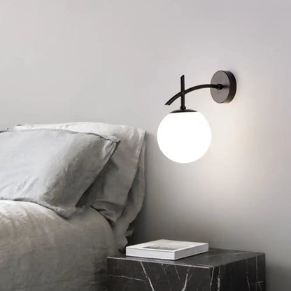 RoyalAura – Luxe Wall Lamp for Timeless Elegance