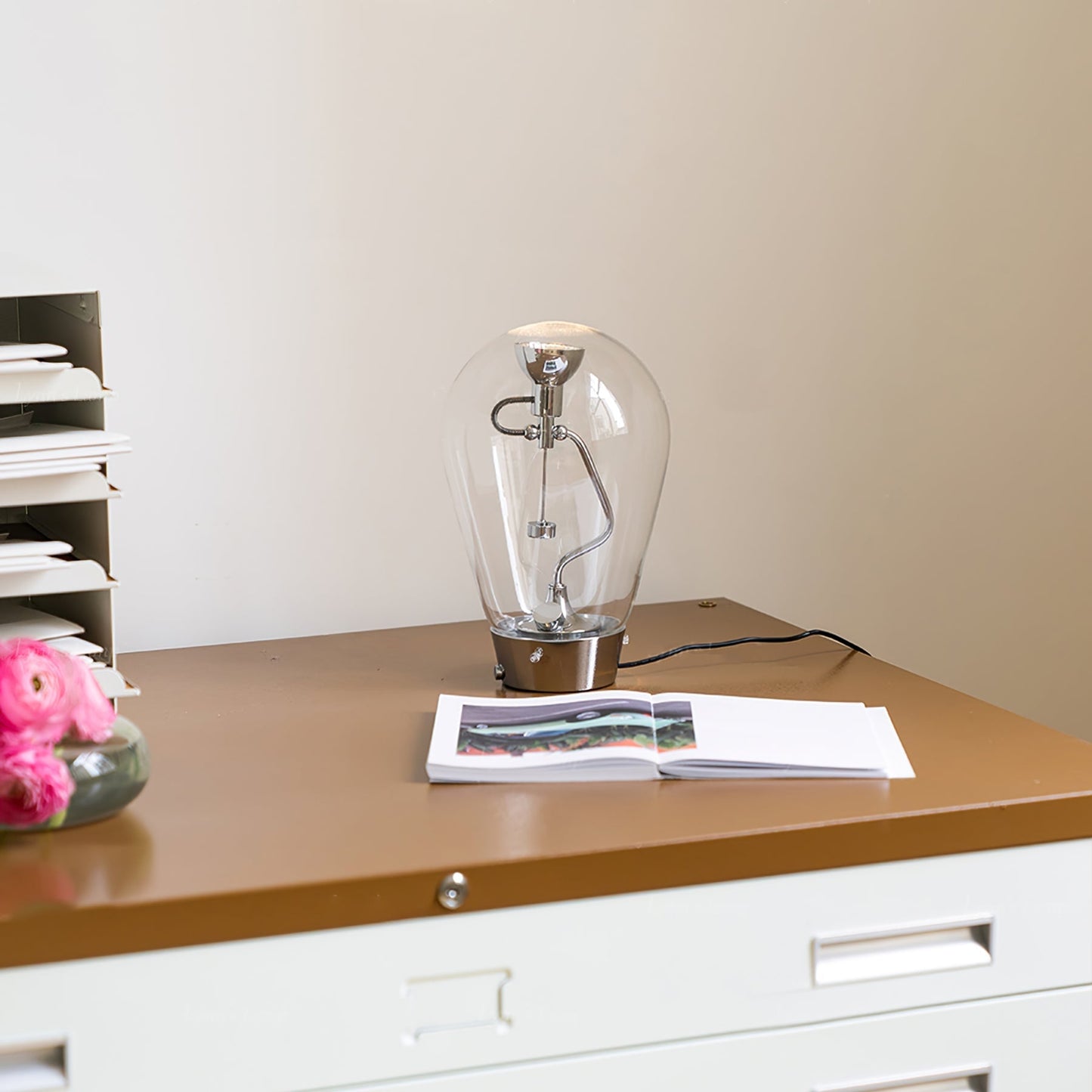 AirLuxe - Stylish Table Lamp