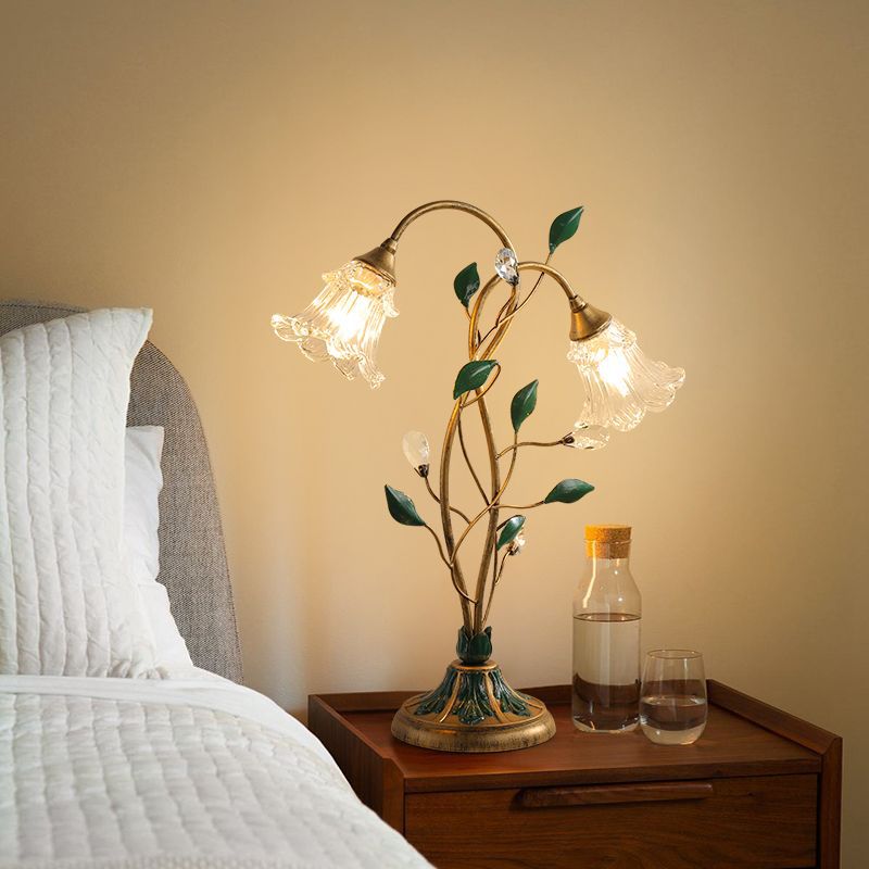 LuxePetals - French-Inspired Flower Table Lamp