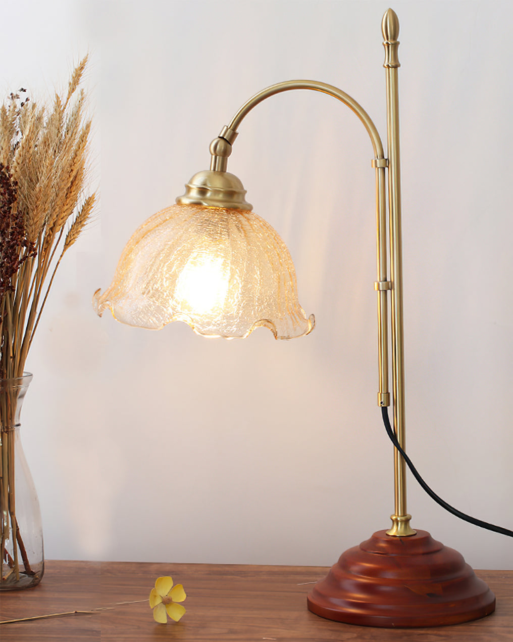 AgedRadiance - Lamp with Textured Patina Look and Soft Glow